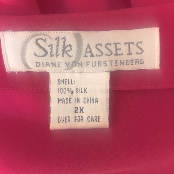 Diane Von Furstenders Silk Blouse - Picture 6 of 6